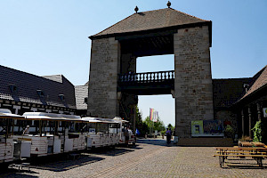 Deutsches Weintor in Schweigen-Rechtenbach